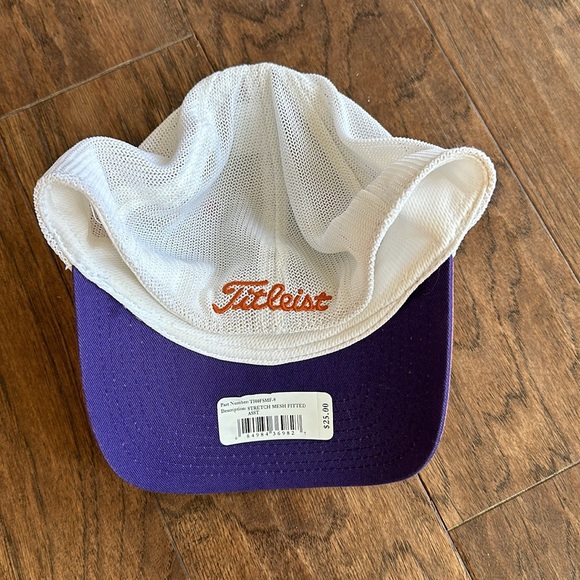 Titleist Golf Cap - Picture 2 of 3
